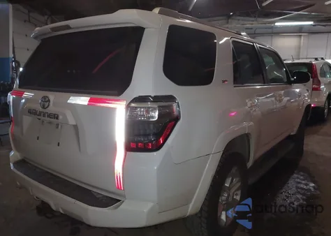 2018 Toyota 4Runner Sr5 из США, поврежденный, VIN JTEBU5JR9J5605853